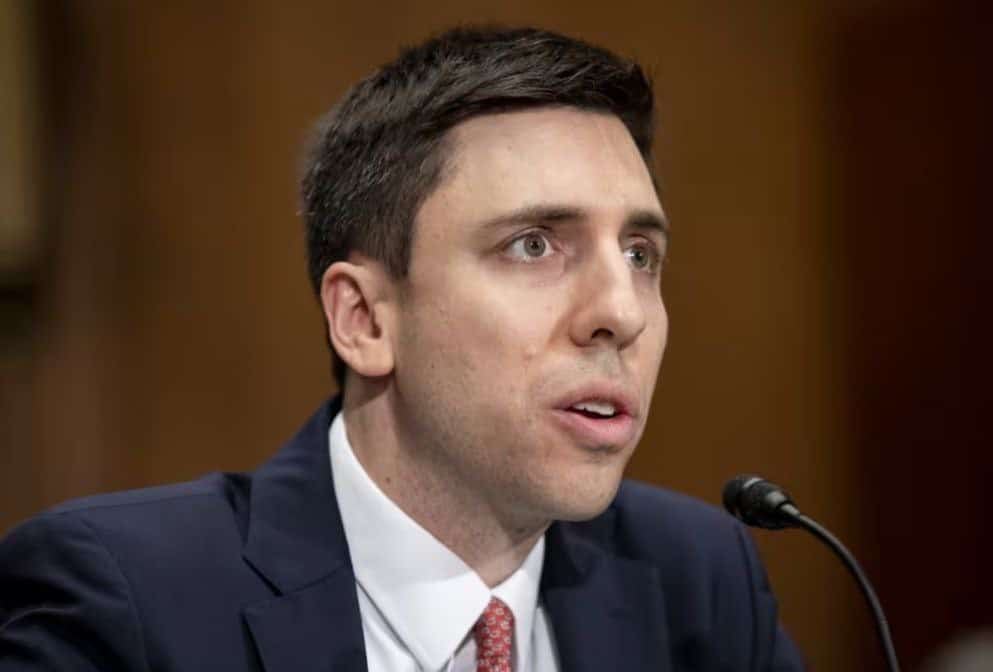 FDIC Vice Chairman Denounces ‘Choke Point-Like’ Tactics, Pledges Crypto-Friendly Reform