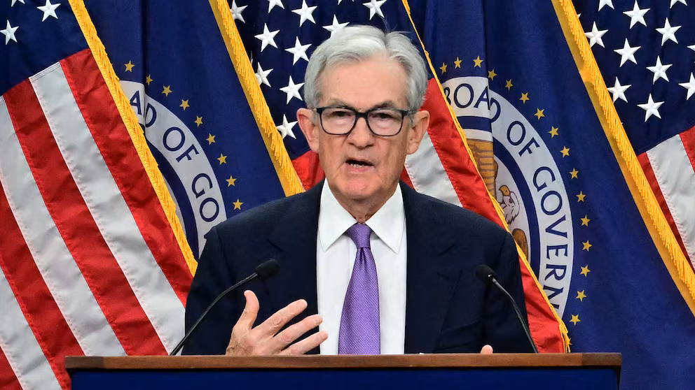 Fed Cuts Rates to 3.75%-4% Amid Data Uncertainty